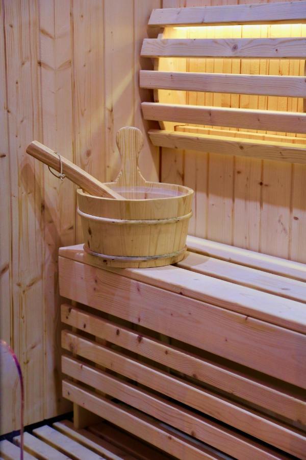 Love Room Gold - Les Delices Rooms Angers Exterior photo