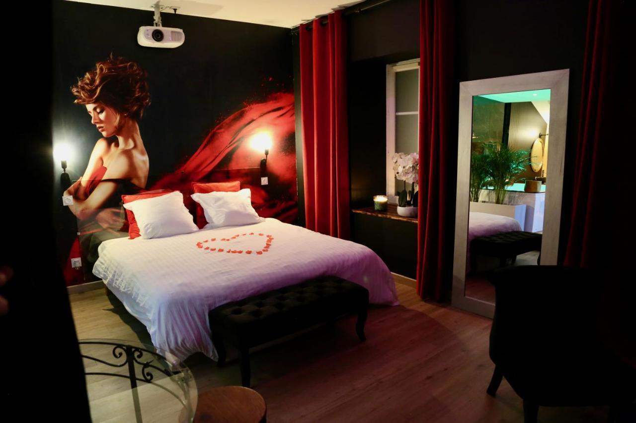 Love Room Gold - Les Delices Rooms Angers Exterior photo