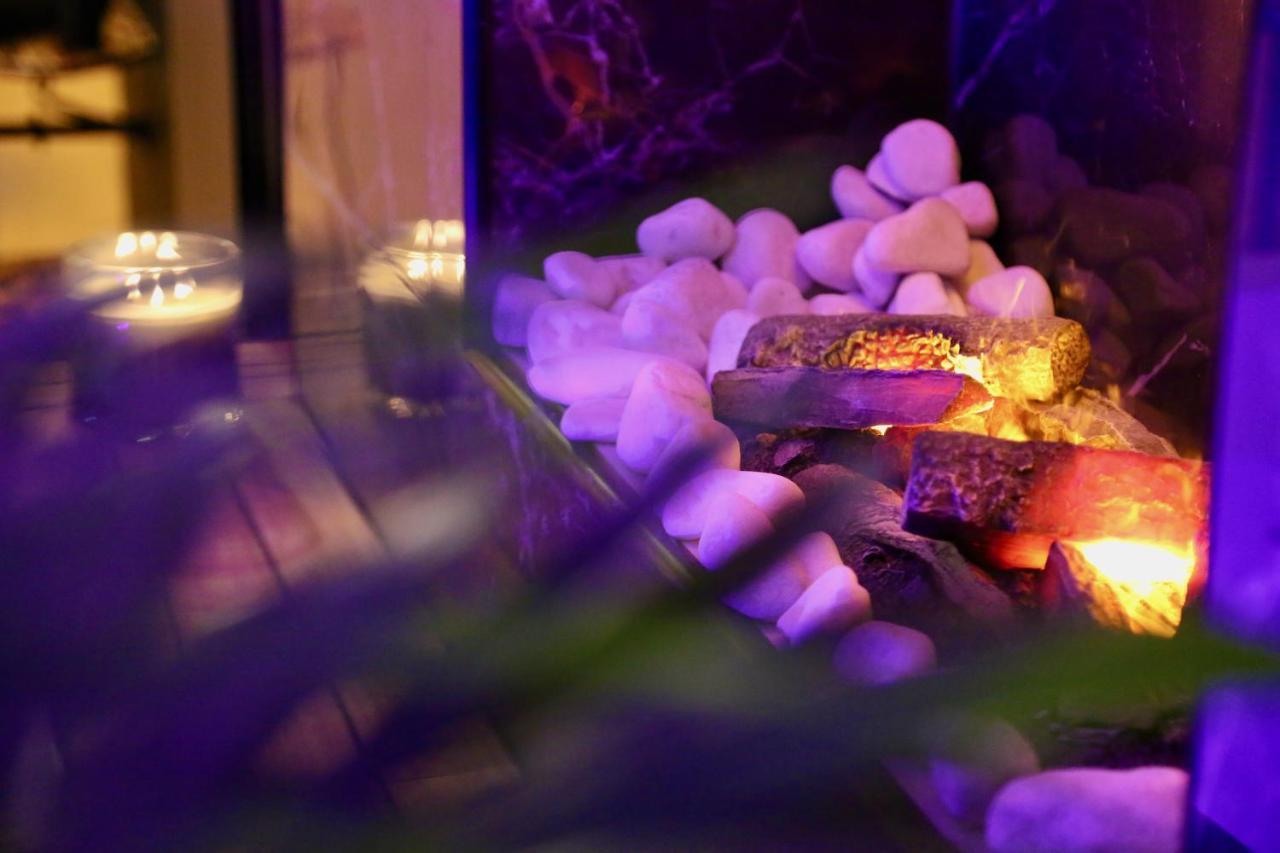 Love Room Gold - Les Delices Rooms Angers Exterior photo